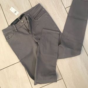 Gray Skinny Jean NWT